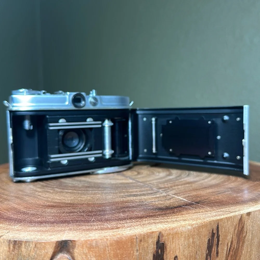 KODAK Retina 1b (small b) with case - Working